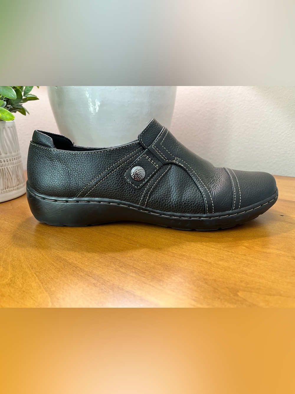 Clarks Women's Collection Cora Poppy Shoes in Black • Size 10 • EUC